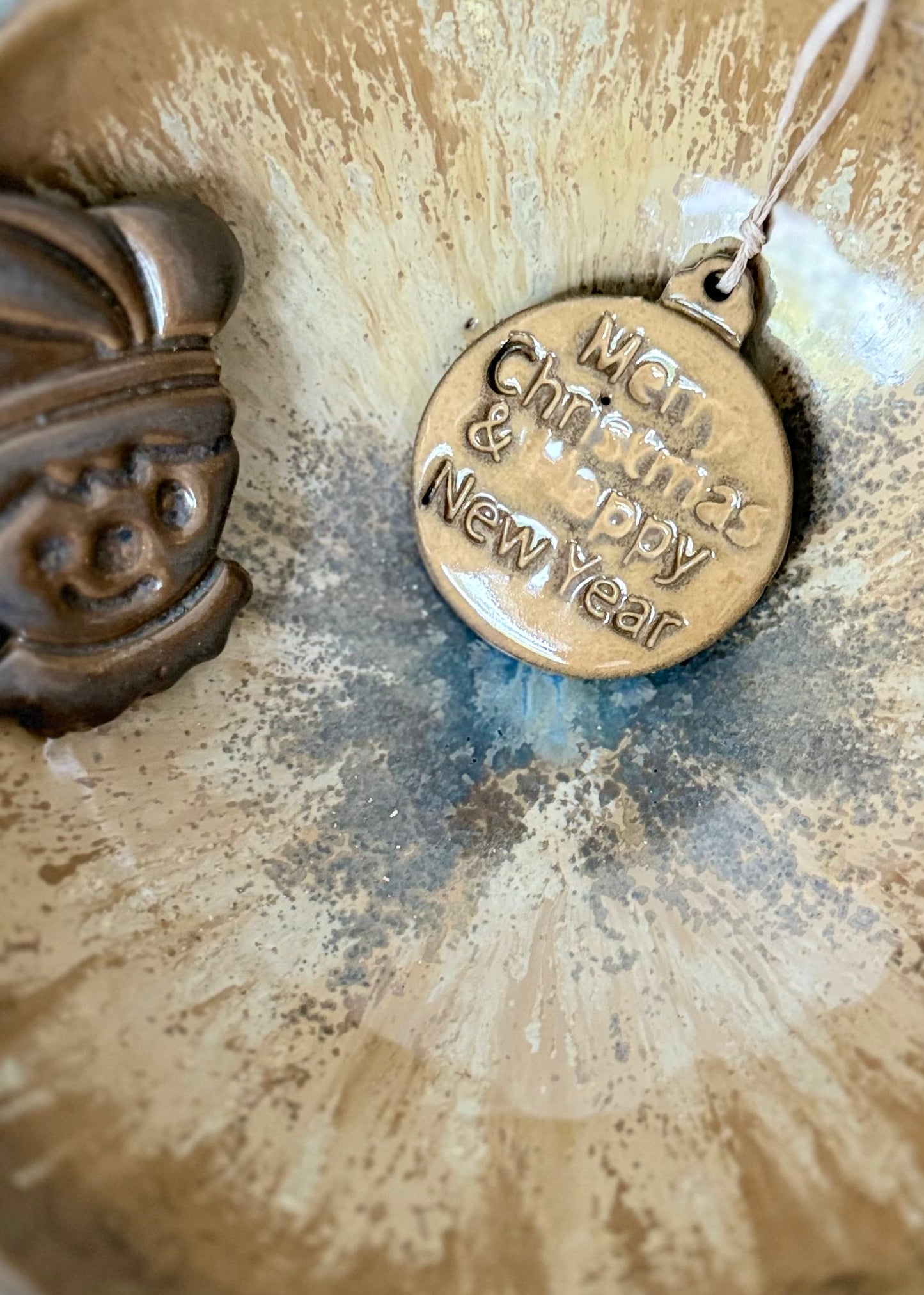 Handgemaakt Keramisch Schaaltje amber bruin - Verwisselbare Hanger